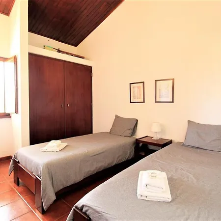 Traditional With Pool By Homing Вилла *